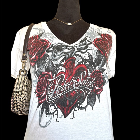 NWOT Rebel Saints Women's Small White Floral Cross With Angel Wings Tee - Picture 6 of 11